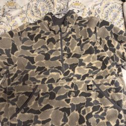 Carhart Camo Qtr Zip And Carhart Vest 