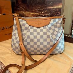 Authentic Louis Vuitton Damier Azur Siracusa