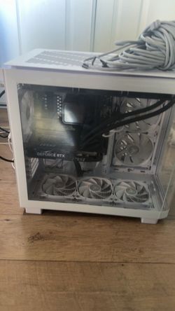 Skytech Gaming - KING95 Gaming Desktop PC - AMD Ryzen 7 9700X (2024) - 16GB Memory - NVIDIA GeForce RTX 5060 Ti 16GB - 1TB NVMe Storage - White