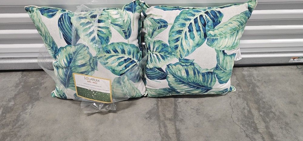 Solarium Repel + Resist Indoor/Outdoor Pillow.