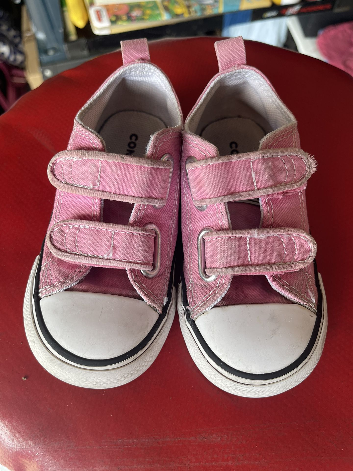 Toddler Converse All Star Chuck Taylor - size 7