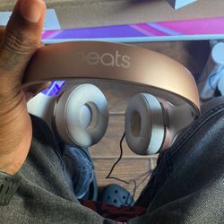 Beats Solo 3s 