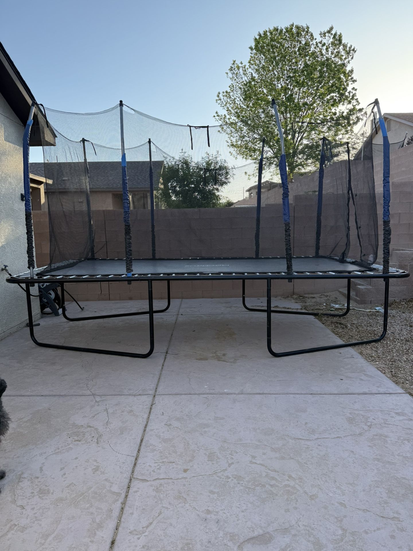 Upper bounce Trampoline 8x14