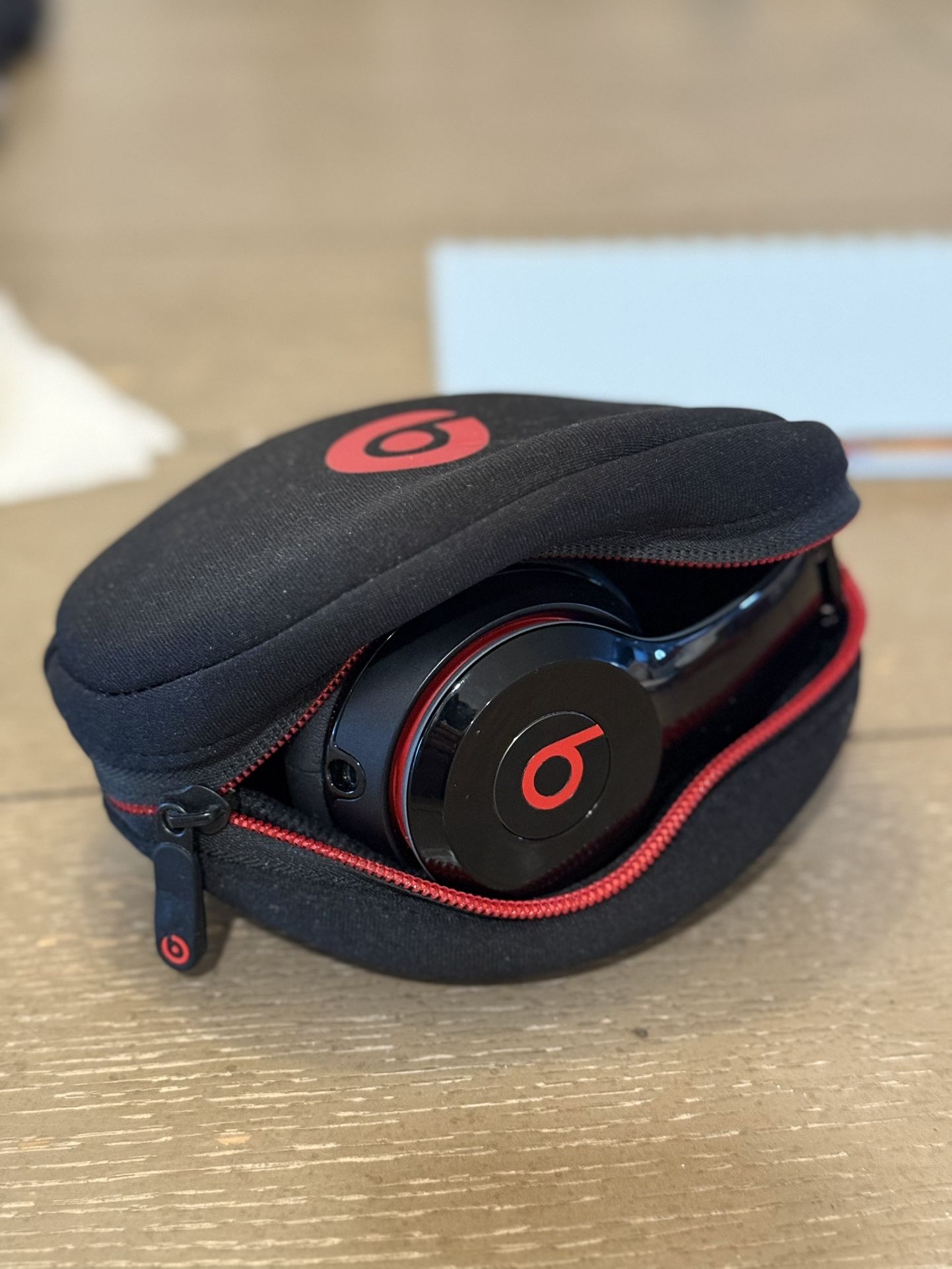 Wired BEATs By Dre Solo Headphones - Great Condition - 30$