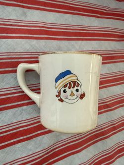 Vintage 1941 Raggedy Ann and Andy Coffee Cup