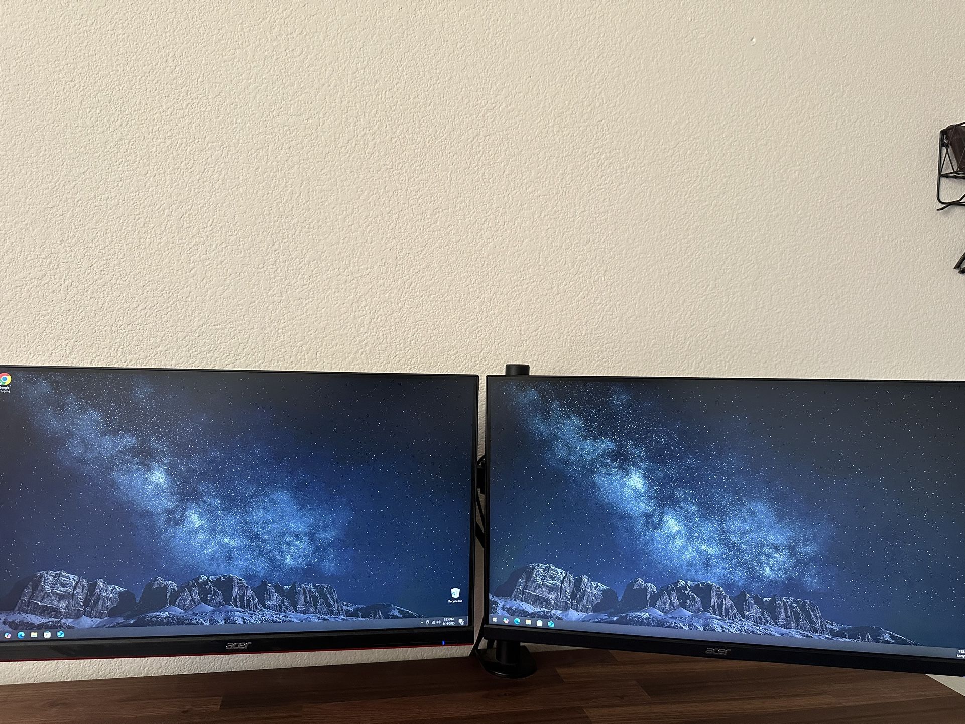 Monitors 240hz/75hz