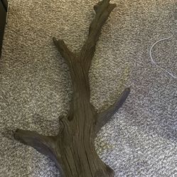 Universal Rocks Tree Branch For Pets 