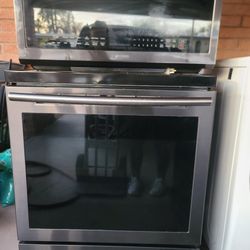 Samsung Black Stainless Appliance Bundle