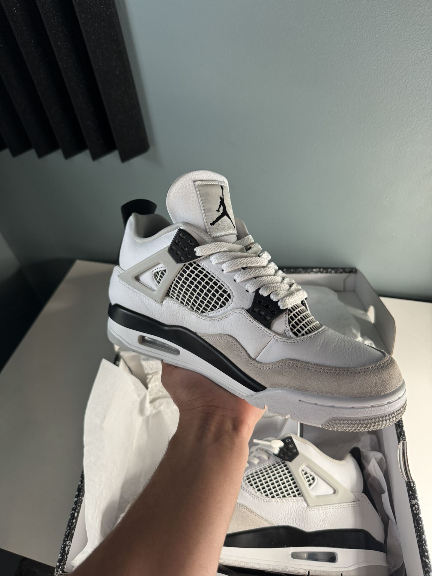 Jordan 4 Military Black Size 9.5