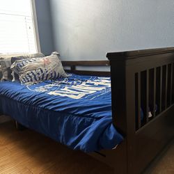 Twin bed