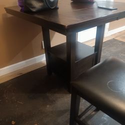  Table W/Sleeve & 4 Tall Chairs