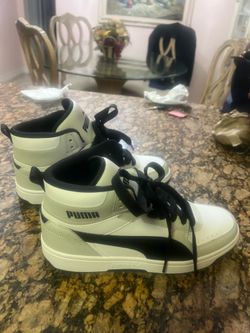 Puma Mens Tennis Shoes