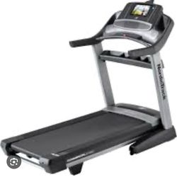 Nordic Track Commercial 2450 Treadmill