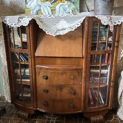 Antique Secretary Desk/Cabinet