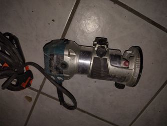 Makita corded variable compact router