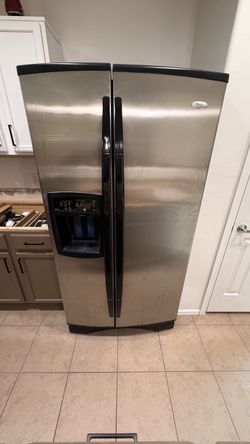 Whirlpool Stainless Steel Kitchen Appliance Set – Fridge, Gas Stove & Microwave
