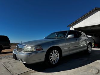2007 Lincoln Town Car