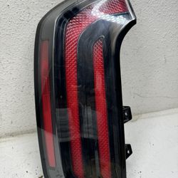 2023 2024 Kia Telluride Left Side Taillight OEM 92401 S9