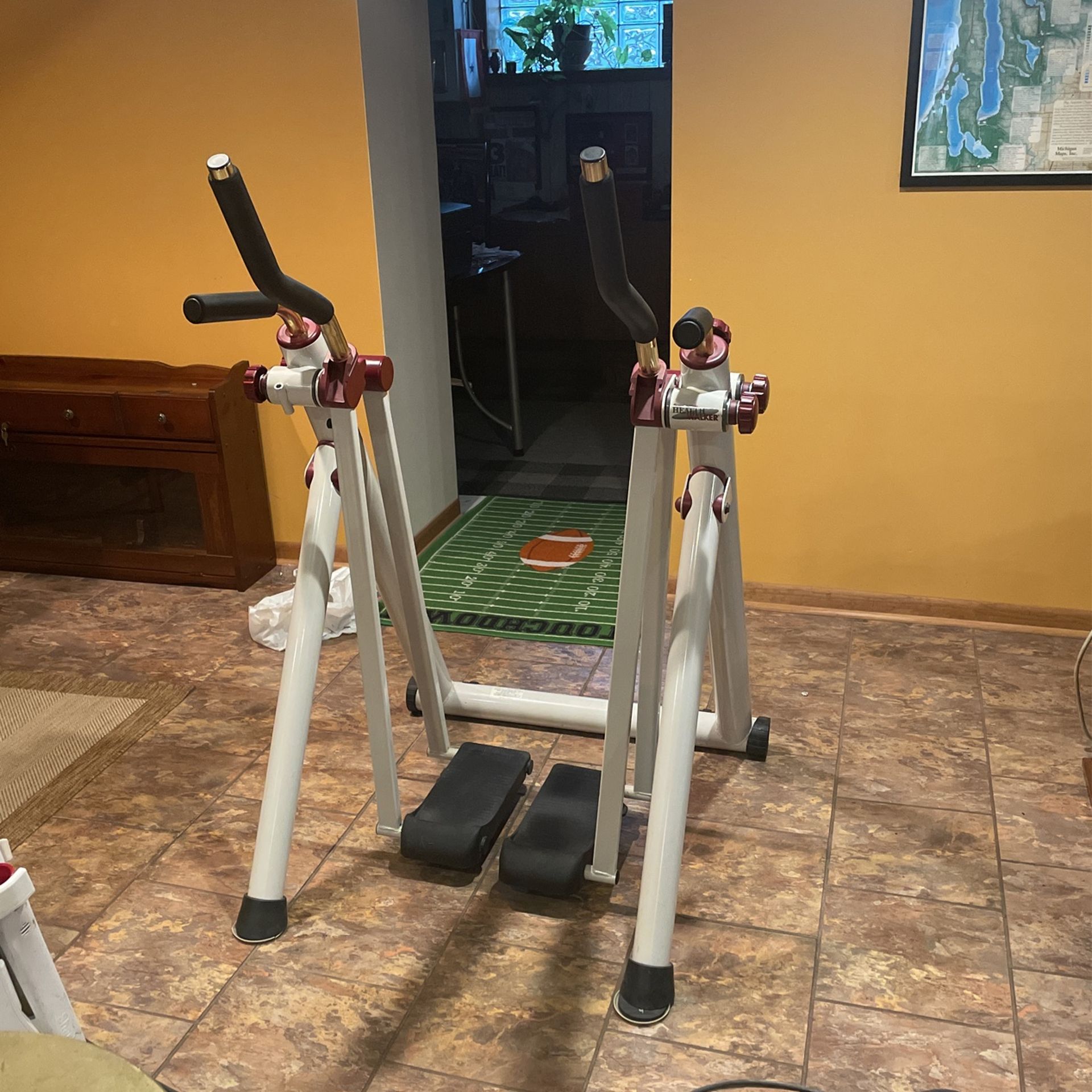 Health Walker Fitnes Equipment