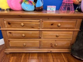 Solid Pine Wood 6-Drawer Dresser