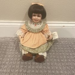 Lynn Show-Stoppers, Inc Doll