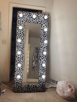 Body Vanity Mirror