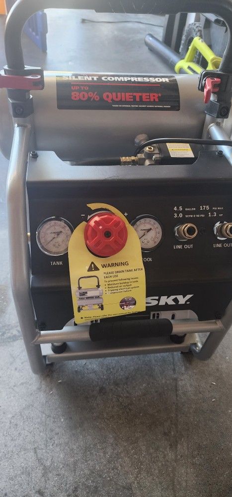 Husky Compressor Quiet Tech 4.5 Gal