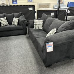 New Sofa & Loveseat. 🚚WE DELIVER🚚