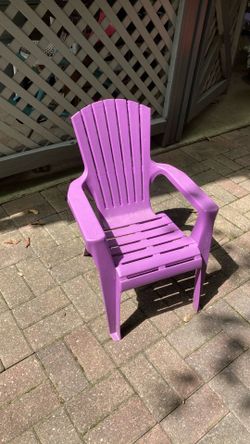Child’s porch chair