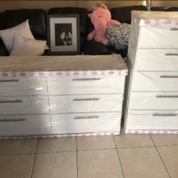 DRESSER AND CHEST  // CÓMODA Y GAVETERO 