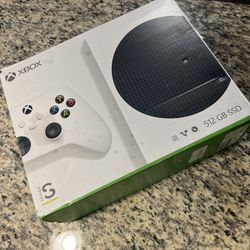 XBOX Series S 2 Controllers 200$ 