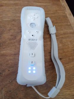 MOTION 2 IN 1 CONTROLLER FOR WII NINTENDO
