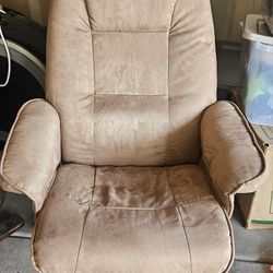 Swivel Recliner With Ottoman