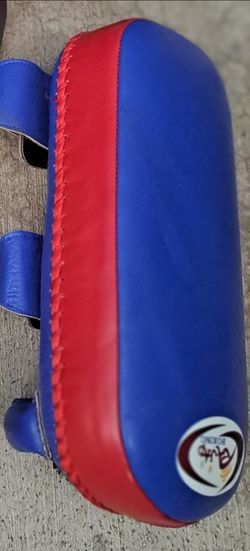 Fairtex Boxing Muay Thai Kick Pad