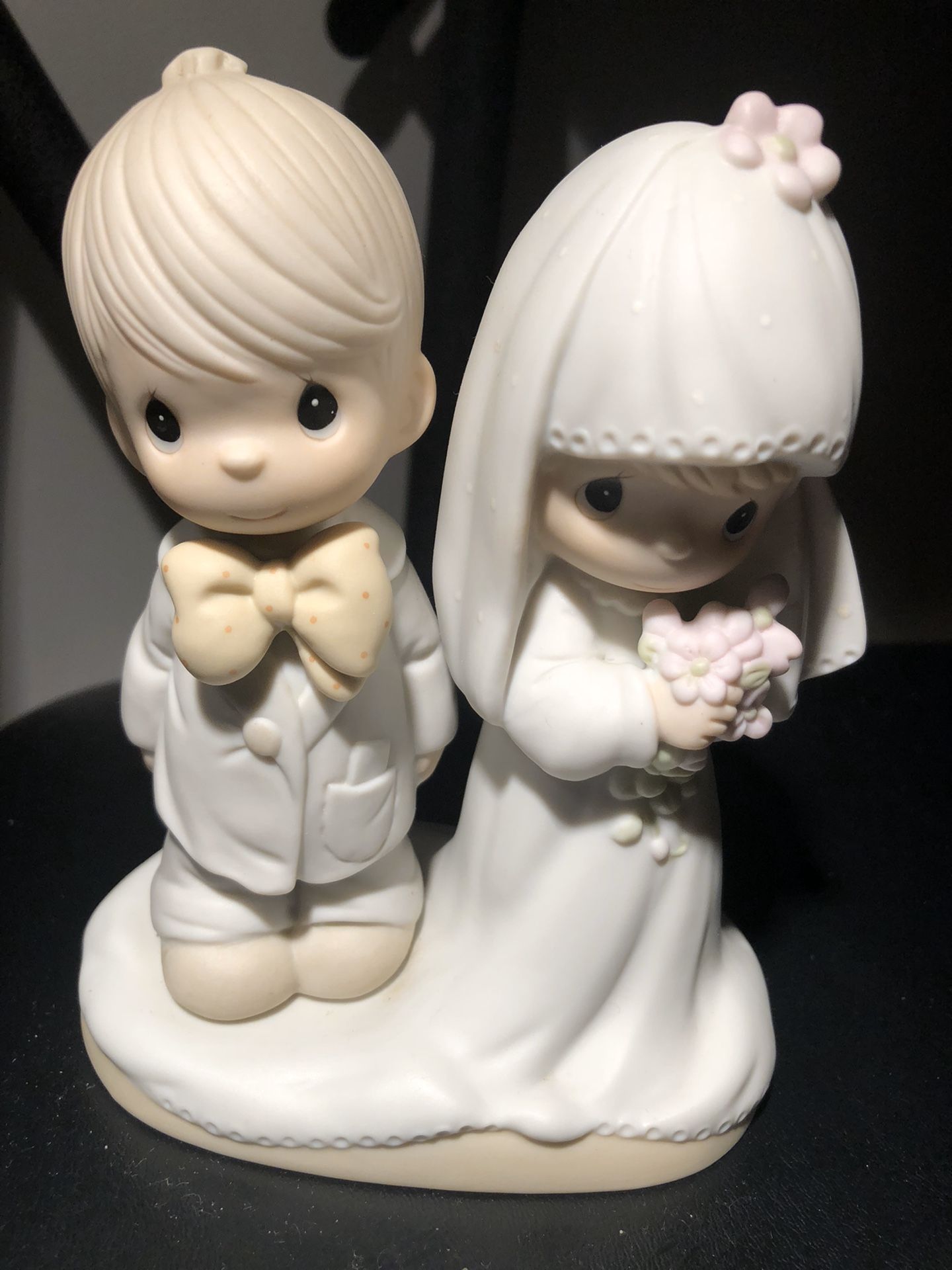 Precious Moments – Bride and Groom