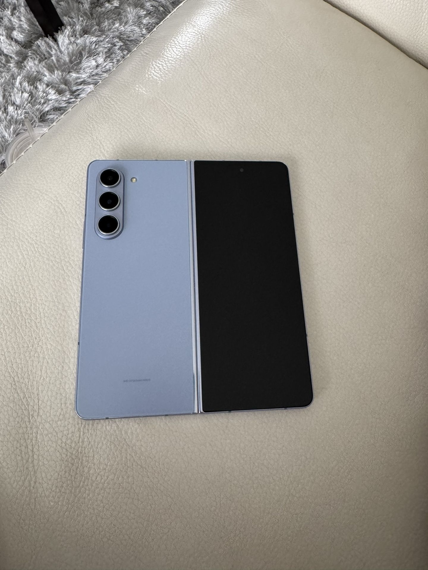 Unlocked Samsung Galaxy Z Fold 5 (Icy Blue) 256GB - Great Condition