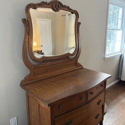 19th century Victorian Carved Tiger Oak Dresser with Mirror