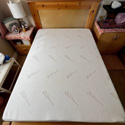 Full Size - Pine Wood Bed w/Mattress