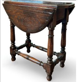 Small Oak Drop Leaf Side Table
