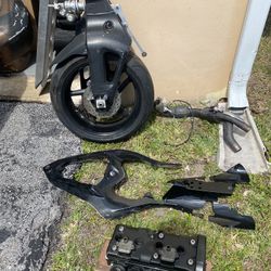 07-08 2008 Yamaha R1