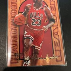 1995 FLEER FLAIR MICHAEL JORDAN HARDWOOD LEADERS #4 