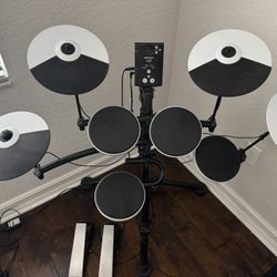 Roland TD-1K Electric Drum Set
