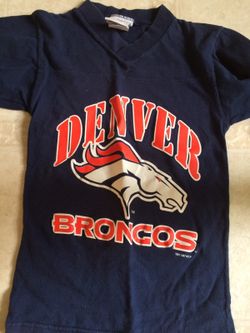 Boys Denver bronco shirt size small