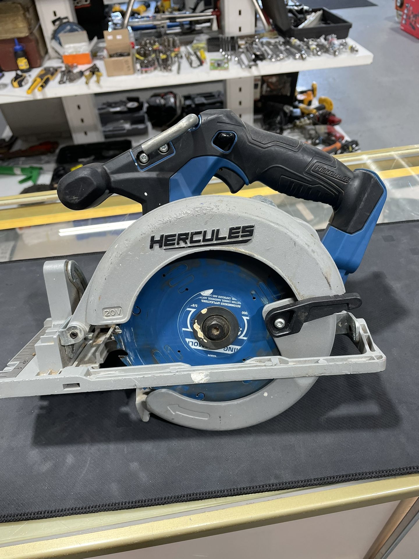 Hercules Circular Saw