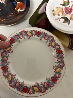 Holiday Fruit Garland Decorative Plate.