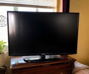 Samsung 40” Smart LED TV – Excellent Condition