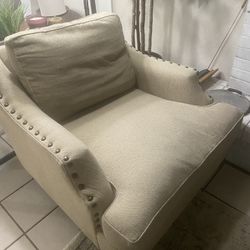 Large Lounge Chair 