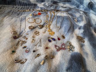 Assorted Jewelry