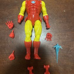 Marvel Legends Iron Man Secret Wars.