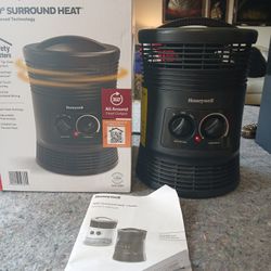 
Honeywell HHF360B 1500W 360? Surround Indoor Heater Black

The Honeywell HHF360B 1500W 360° Surround Indoor Heater in black is a portable electric he